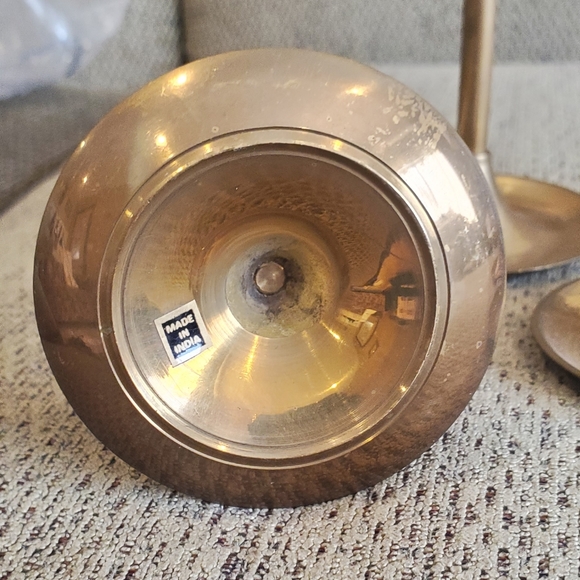 Vintage Set of 5 Gold Toned Candle Holders Made in India - Picture 9 of 12